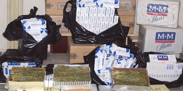Sivas'ta 45 Kilo Esrar ile 15 Bin Paket Kaçak Sigara Ele Geçirildi
