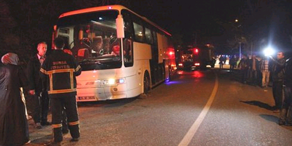 Kendi kullandığı otobüsün altında kalarak can verdi