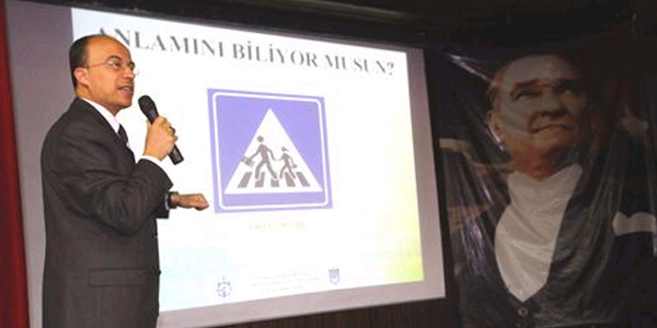 Büyükşehirden ilkokul öğrencilerine trafik eğitimi