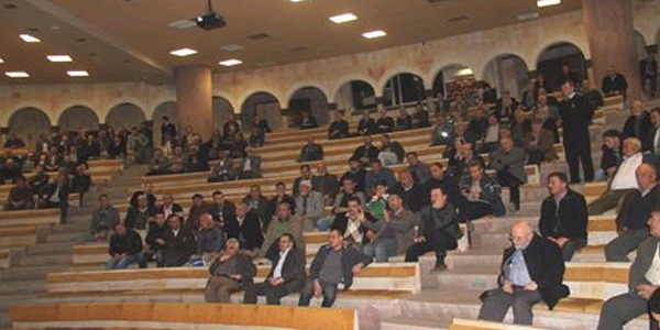 İşyeri sahiplerine merkez kentsel dönüşüm projesi anlatıldı