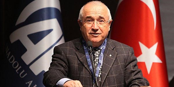 Çiçek: Yeni anayasa için en uygun zaman geride kaldı