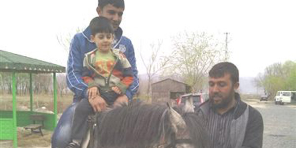 Sultan Sazlığı'nda at biniciliğine büyük ilgi
