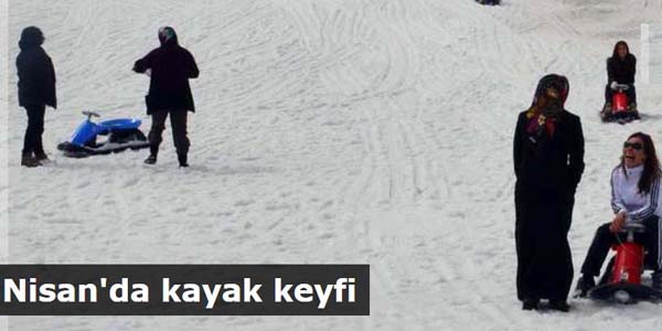 Nisan'da kayak keyfi