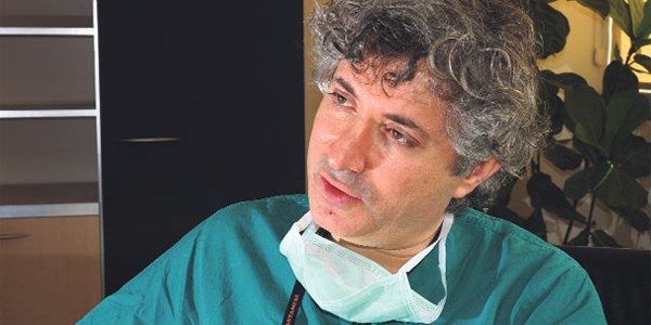 Dünyanın kadavradan ilk rahim nakli