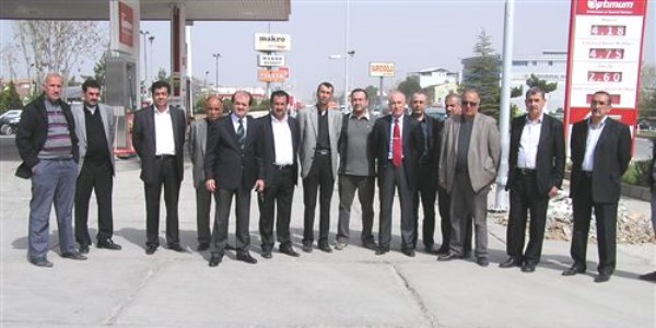 Akaryakıtçılar isyan etti