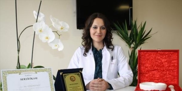 Geleceğin eczacısına ödül