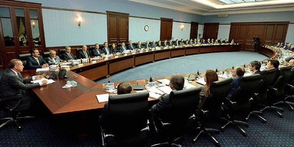 AK Parti'den 'anayasa' önerisi