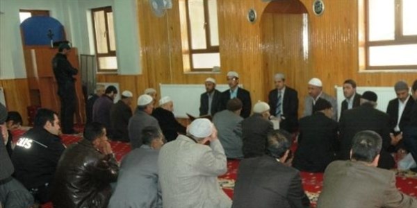 Şehit polisler için Kürtçe ve Türkçe mevlit