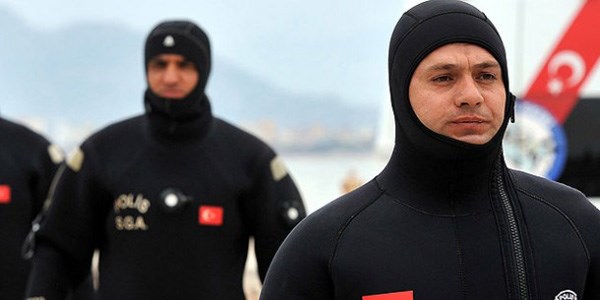 Mavi suların, mavi üniformalı koruyucuları