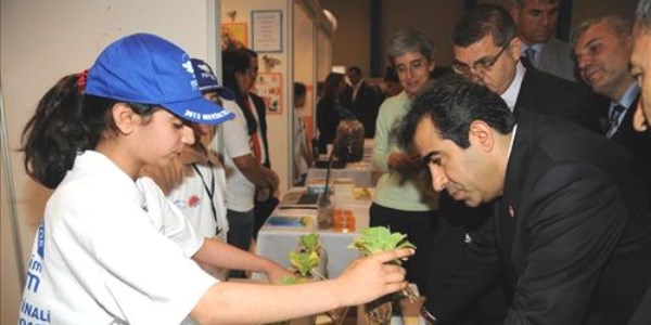 Öğrenciler projelerini Mersin'de sergiliyor
