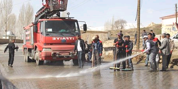 Başkale'de bahar temizliği