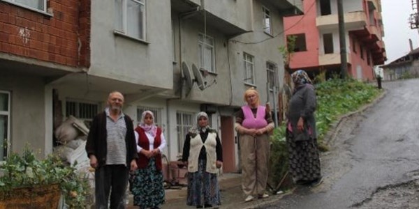 Tapuları çimento kağıdından olunca
