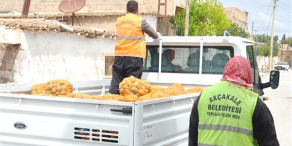 Trkiye Belediyeler Birlii, Akakale'ye 750 ton patates gnderdi