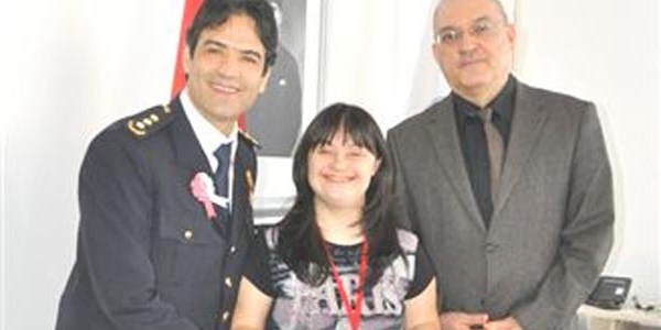 İyilik polisi diplomasını Polis Bayramın'da aldı