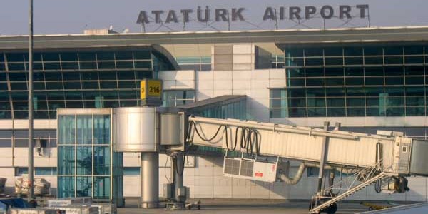 Eski müdüre sahte apron kartı gözaltısı