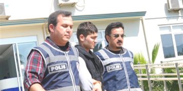 Uyuşturucu satıcıları suçüstü yakalandı