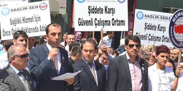 Sağlıkçılar şiddetin sona ermesini istiyor