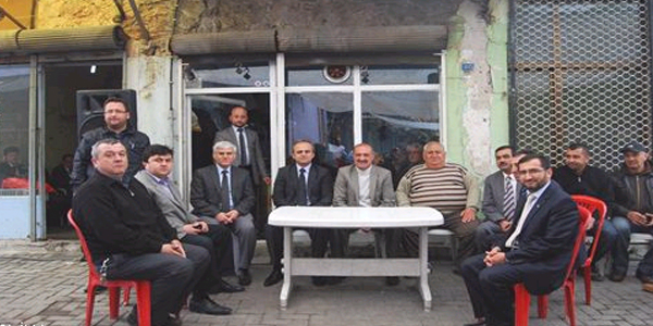 Kula'da 3 bin kişiye kutlu doğum yemeği