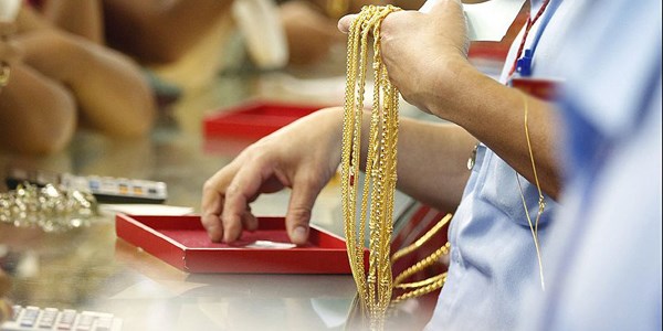 Altın düşmekle 'pul' olmuyor