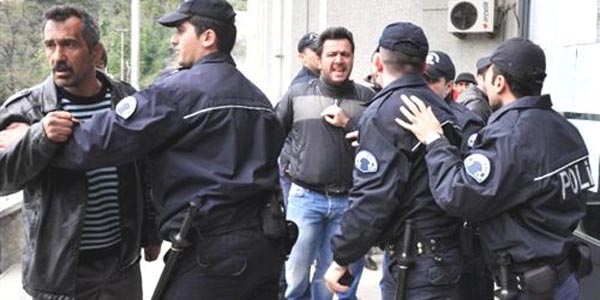 14 yaşındaki çocuğa tecavüz iddiasına 12 gözaltı