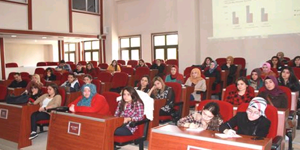 Yalova Üniversitesi öğrencileri Sakarya Büyükşehir Belediyesi'ne misafir oldu