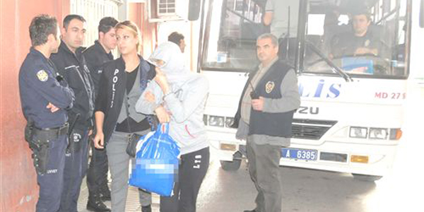 Mersin'de fuhuş operasyonu
