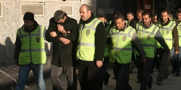 Dolandırıcılık çetesine ikinci dalga: 7 gözaltı