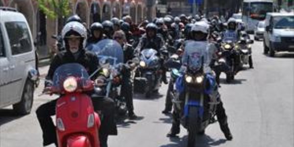 Motosiklet tutkunları Edirne'de buluştu