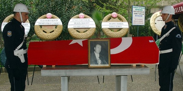 Apaydın son yolculuğuna uğurlandı