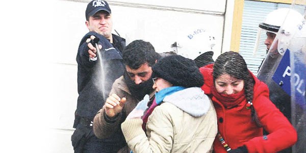 Biber gazına karşı 'müzakereci' dönemi