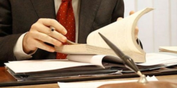 En fazla büro memurları 'iş yolu' gözlüyor