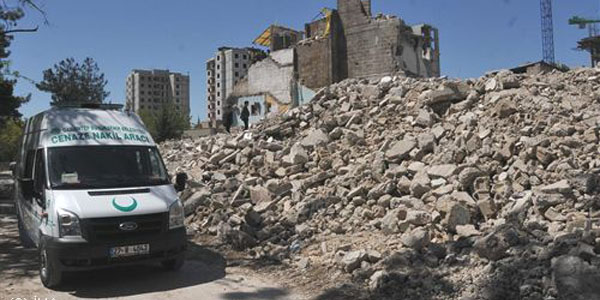 Uyuşturucu nedeniyle hayatını kaybetti