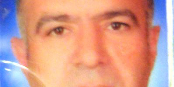 Evinin önünde bıçaklanarak öldürüldü