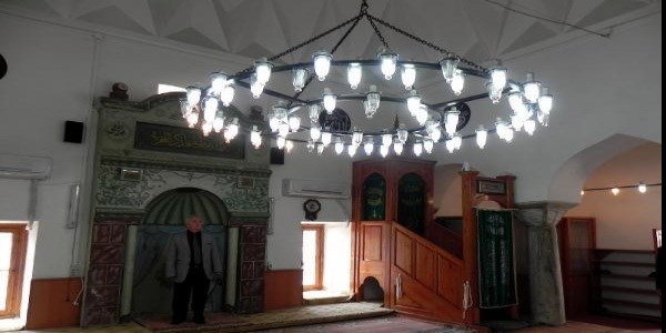 3 dine mabetlik yapan 2 bin 200 yllk eser: Kmbetli Cami