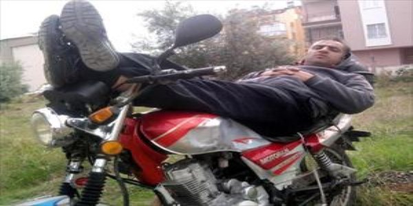 Kamyonetin çarptığı motosikletli öldü