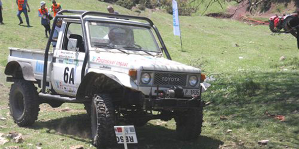 Off-Road'da yaşanan kaza yürekleri ağza getirdi