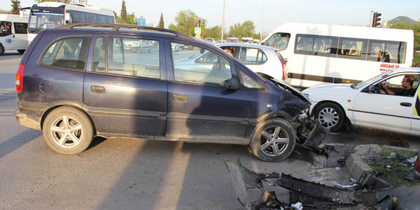 Samsun'da trafik kazası: 3 yaralı