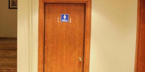 Kadınlar tuvaletine 'gizli kamera' koyan sanık serbest kaldı