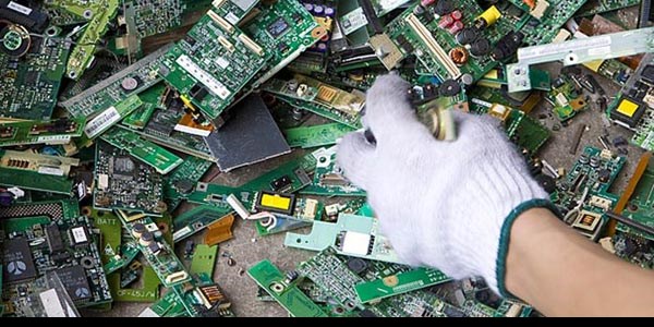E-atığı dönüşüme kat, hediyeyi kap