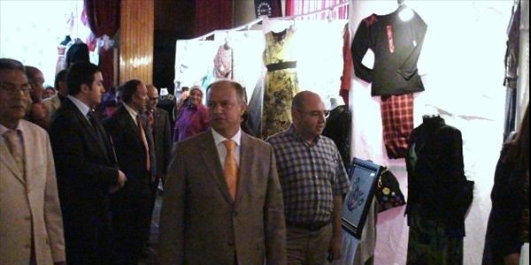 Belgeler duvara asılmasın, para dönsün