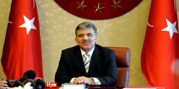 Gül, 'özürlü' kelimesini kaldıran kanunu onayladı