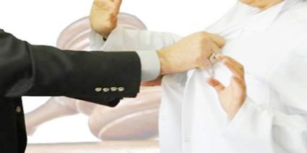 Sağlık çalışanlarına şiddete ceza