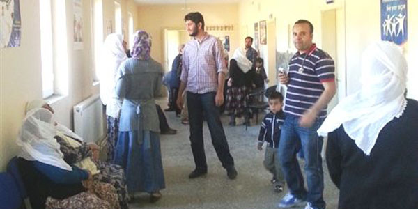 Fedakar doktorlardan sağlık taraması