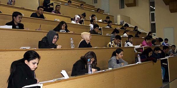 ÖSYM, LYS'ye başvurmayanlara nedenlerini soracak