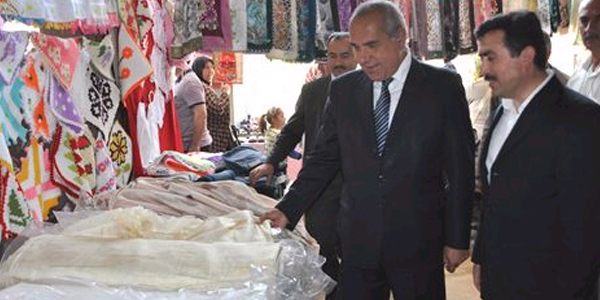 Suşehri'nde ihtiyaç sahibi öğrenciler yararına kermes açıldı