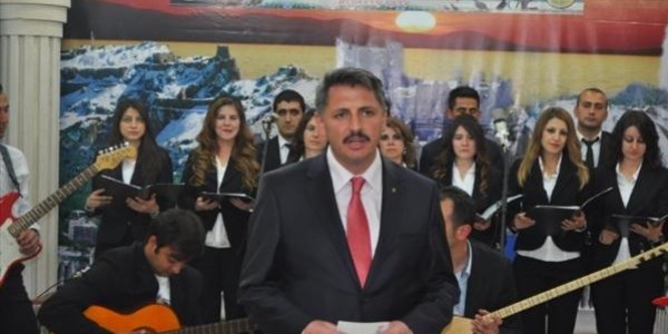 'Gönül Elçileri Marşı' Van'da yazıldı