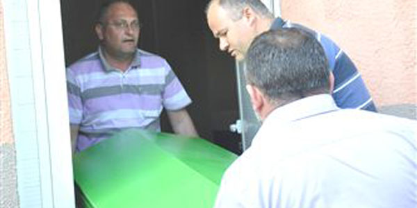 Elekten düşen kum ocağı işçisi öldü