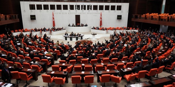 Meclis yoğun mesai yapacak