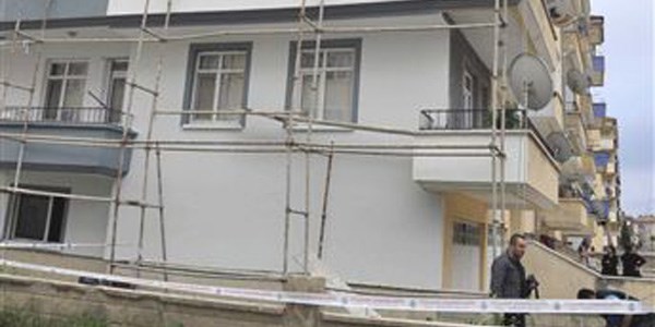 Akşehir'de inşaattan düşen işçi hayatını kaybetti