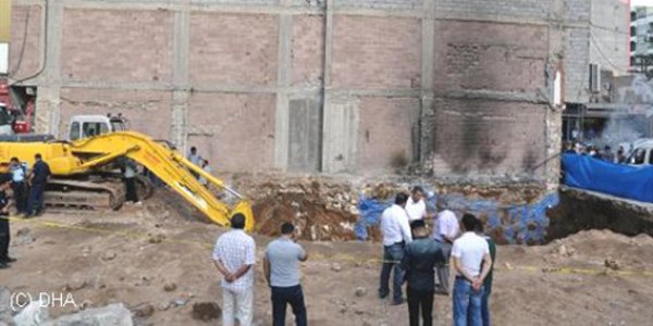 Temel kazısında altın dolu küp!